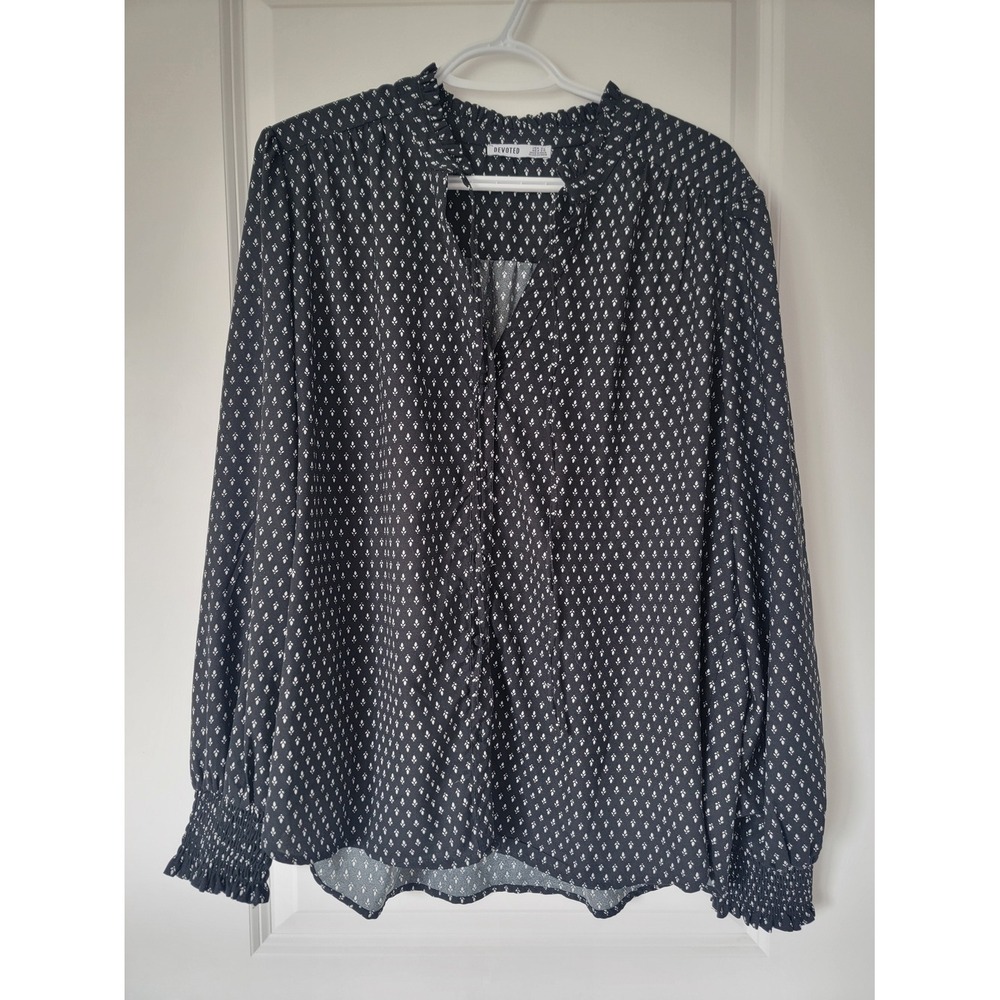 Devoted Black Printed Long-Sleeve‎ Smocked-Neck Blouse